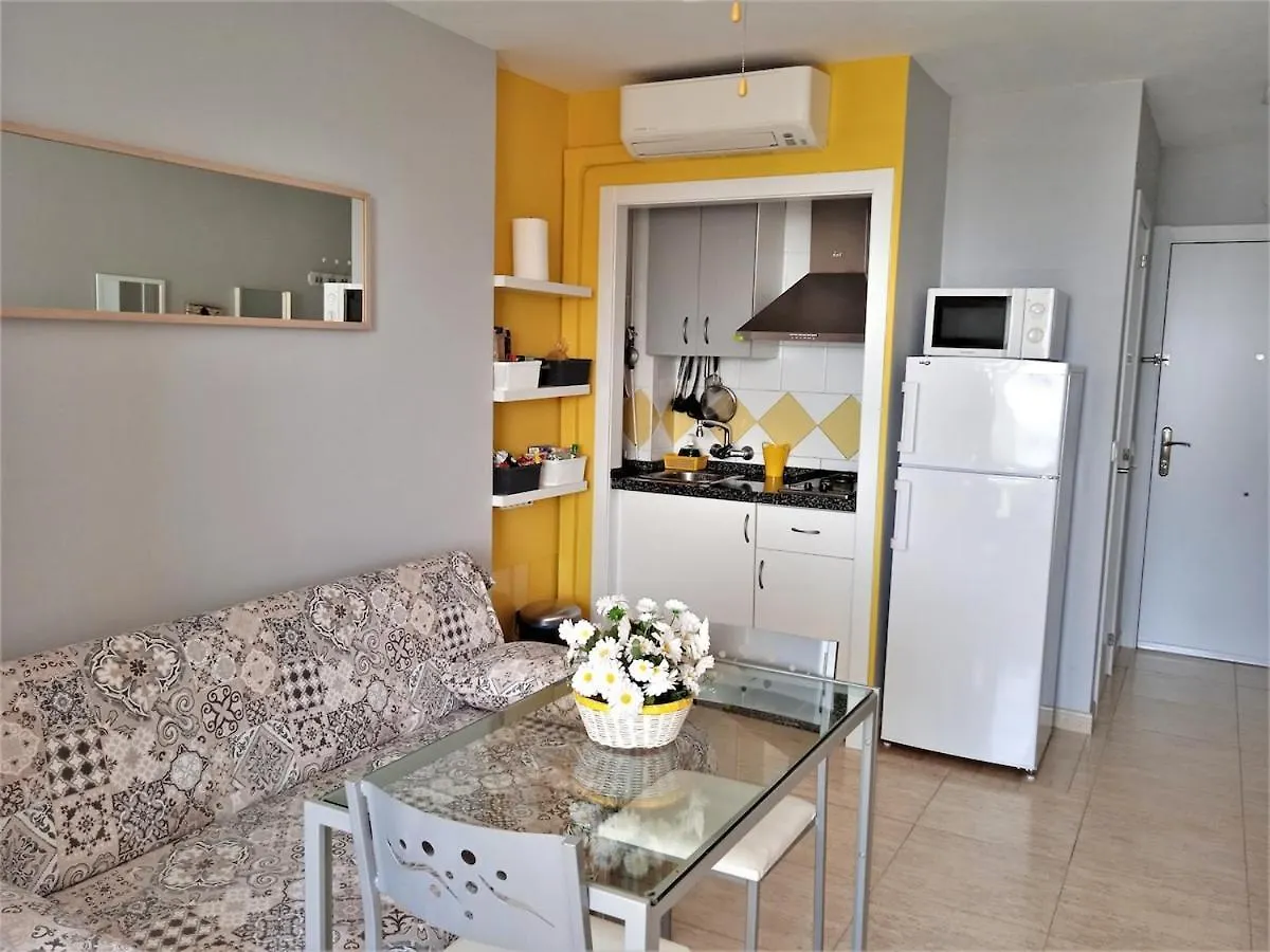 Bonito Estudio Vistas Al Mar Zona Puerto Marina Benalmadena Spain